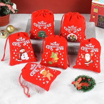 5pcs Коледа кадифе чанти Santa снежен човек Коледа подаръци бонбони гривна бижута опаковка чанта шнур торбичка коледна украса